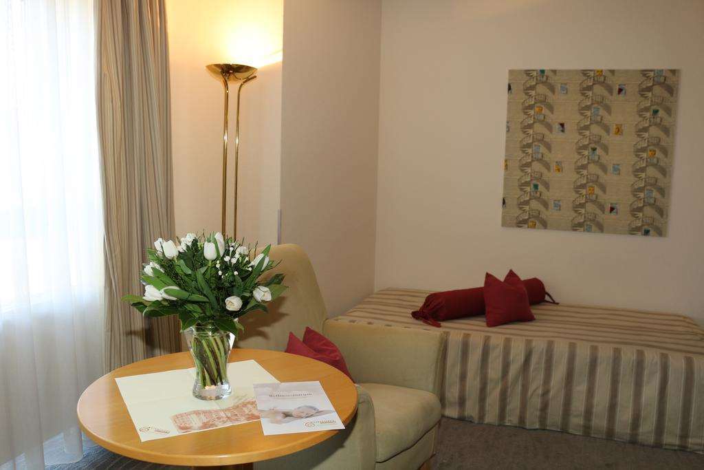 Vitalotel Roonhof Bad Salzuflen Szoba fotó